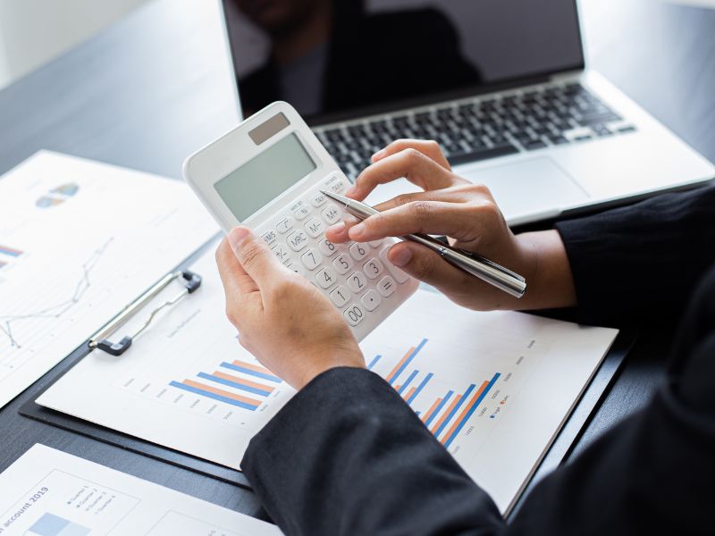 bán hàng nhập khẩu cần giấy tờ gì